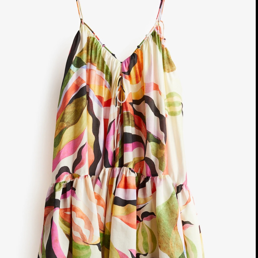 Pattern Flowy Sundress - Picture 3 of 5